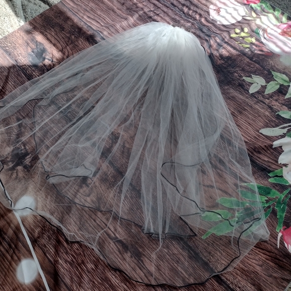 Wedding veil with 3 layers read description! - Picture 4 of 10